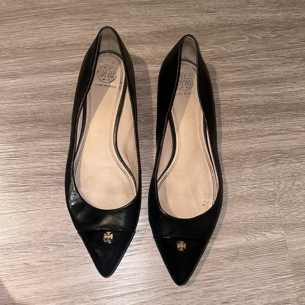 Tory Burch black size 10 flats.